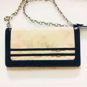 WHITE HOUSE BLACK MARKET CROSSBODY/CLUTCH PURSE TAN/BLACK WITH CHAIN LINK STRAP